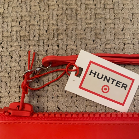 Hunter - Picture 3 of 5